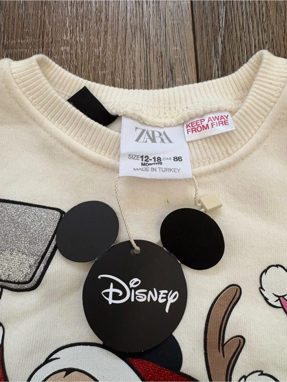 NWT Zara Kids Sweatshirt Christmas Mickey, Minnie & Pluto Graphic 12-18 months